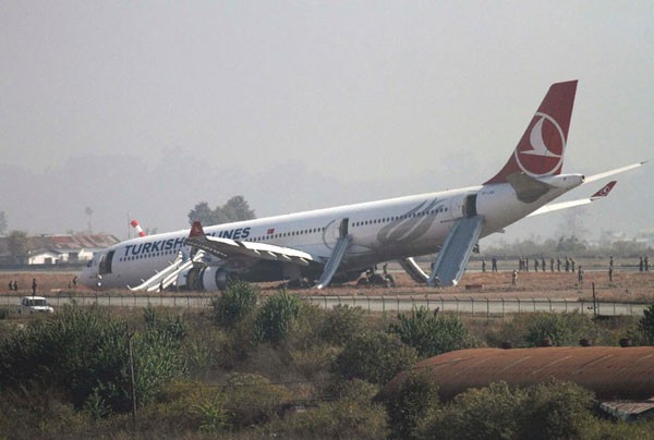 Turkish-Airlines-Skidded-fr