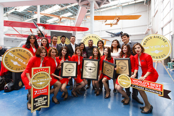 AirAsia-Skytrax-Award-2015-
