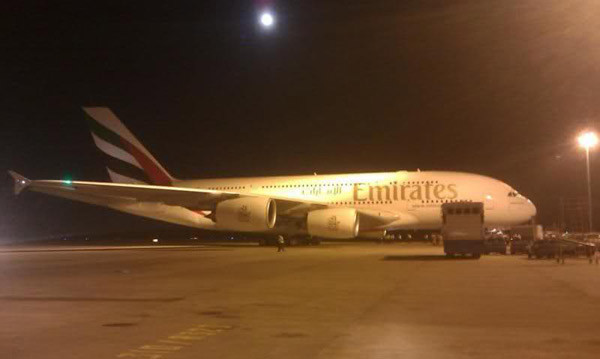 Emirates-A380-in-Colombo-Bi