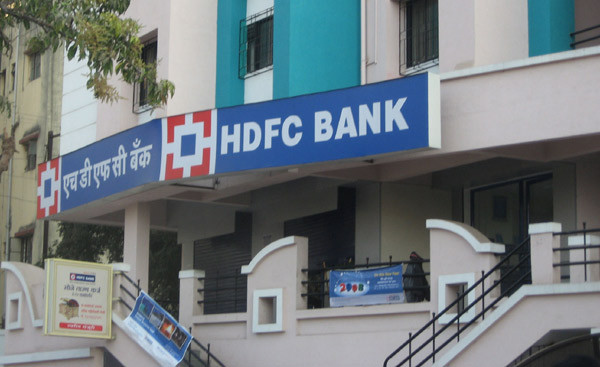 HDFC-Bank-board-Big
