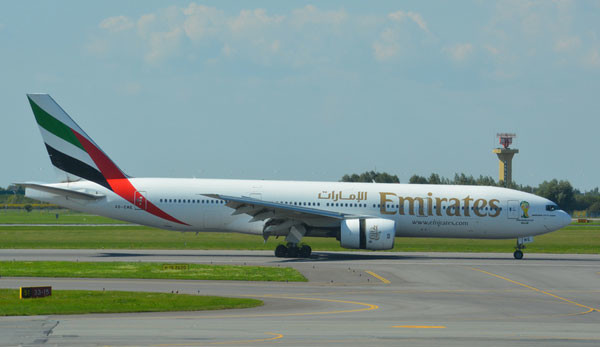 Emirates-Boeing-777-200-LR-
