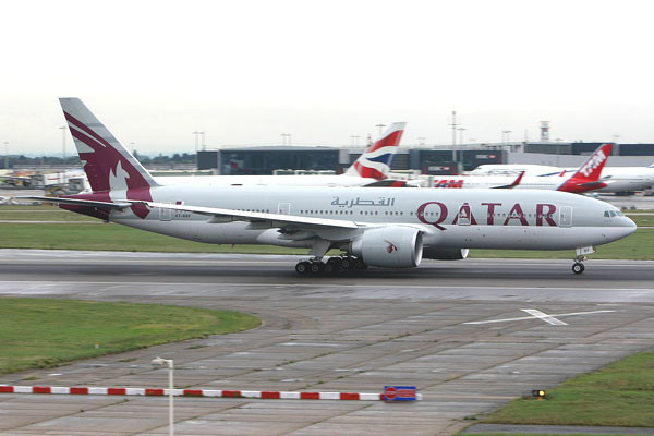 Qatar-Airways-Boeing-777-20