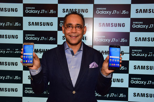 Samsung-J-seris--Launch-May