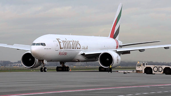 Emirates-Skycargo-Boeing-77