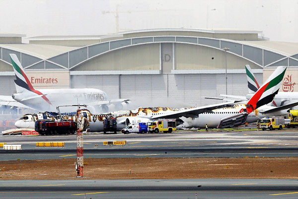 Emirates-EK-521-after-fire-