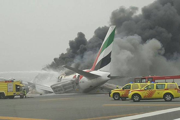 Emirates-tvm-flight-landing